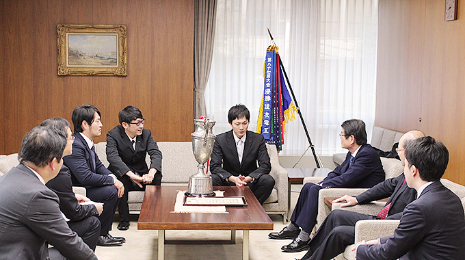 井上社長への優勝報告と2018年度の抱負