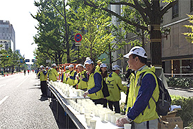 大阪マラソンの給水ボランティアに参加しました